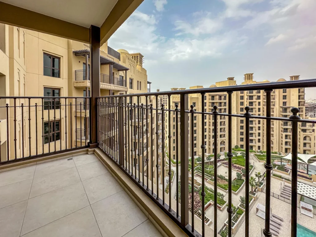 Brand  New | Bright | Full pool View | High floor