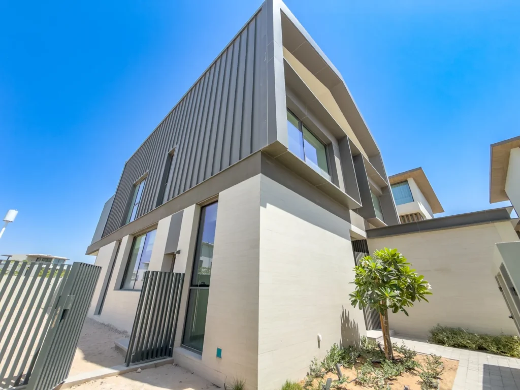 Private Cal-De-Sac | Must see | Open for offer
